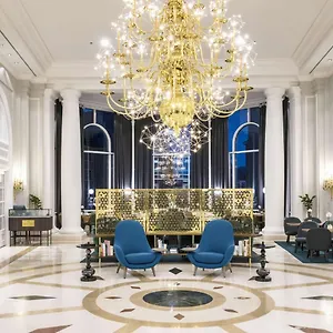 4* מלון Hilton Grand Place